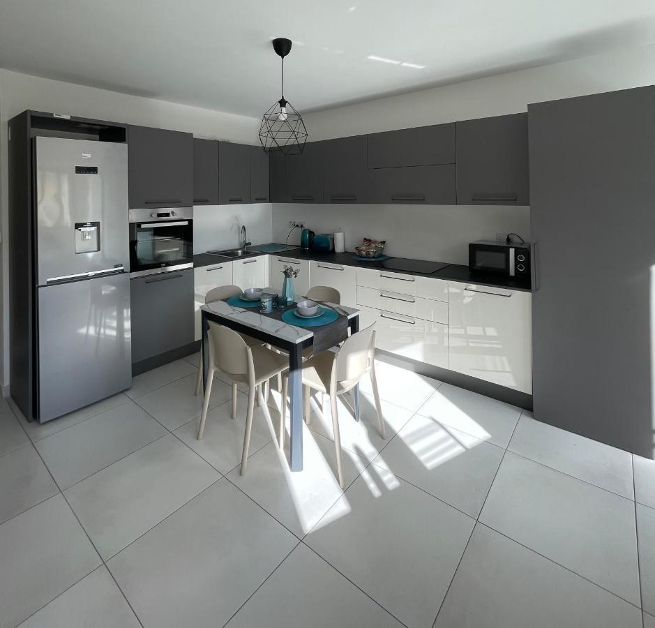 Zen Apt In The Heart Of Malta Ta Xbiex المظهر الخارجي الصورة
